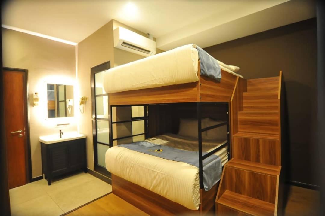 Skye Hotel Sunway Subang Jaya Exterior foto